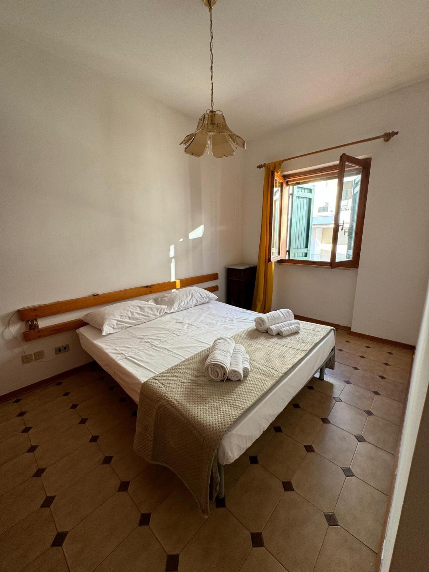 Pm 95 Via Lido Guest House Alghero Esterno foto